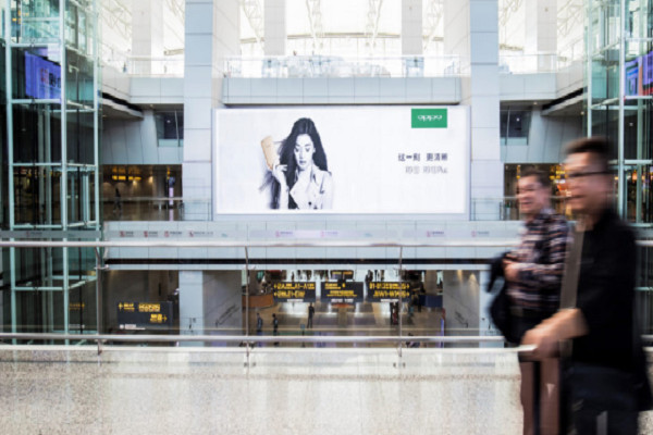  广州机场LED大屏广告投放价格查询(广州机场LED大屏广告投放价格？)